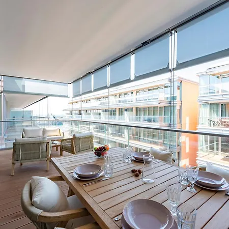 Sea View Waterfront - Happy Apartment *