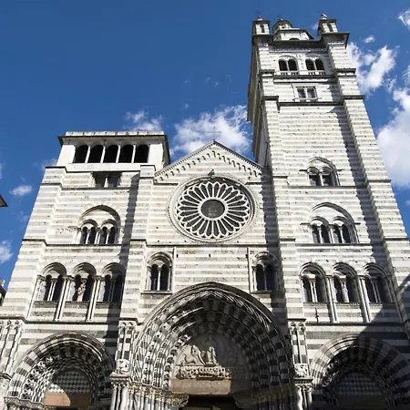 Sea View Waterfront - Happy شقة *